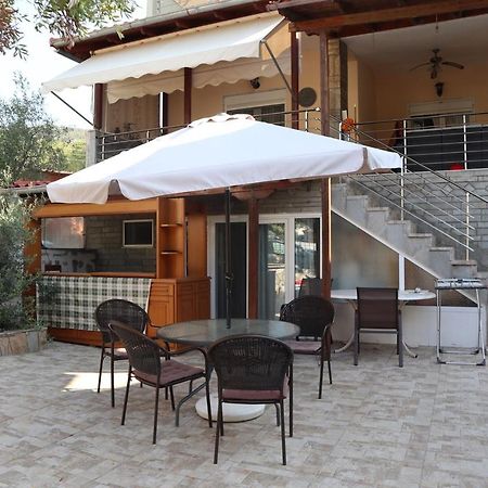 Apartments Bela Palaiontsiflikion Exterior foto
