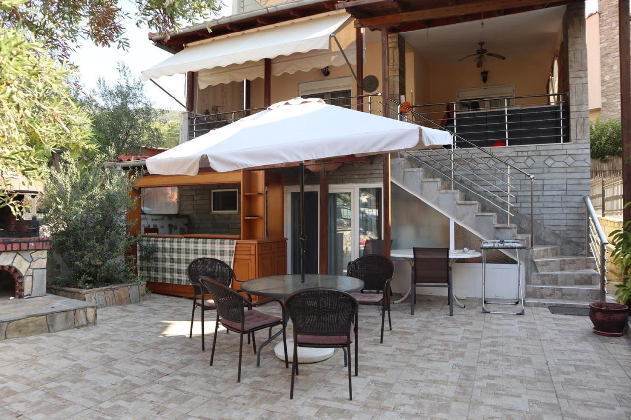 Apartments Bela Palaiontsiflikion Exterior foto